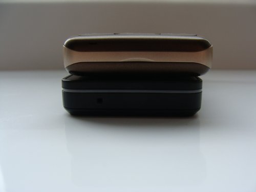 Samsung M7500 Emporio ARMANI Night Effect         !