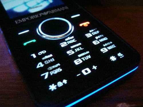 Samsung M7500 Emporio ARMANI Night Effect         !
