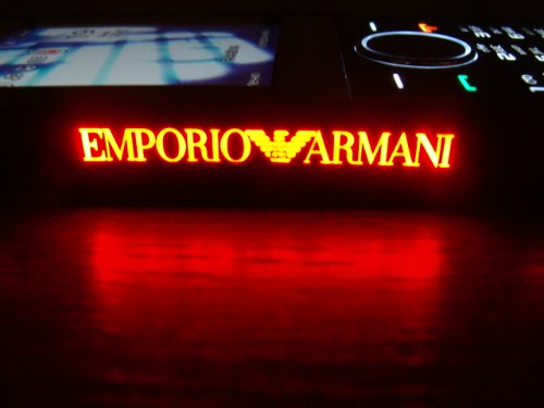 Samsung M7500 Emporio ARMANI Night Effect         !
