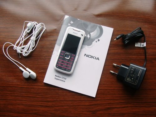 Nokia 7210 Supernova    
