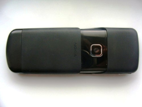    Nokia 8600 Luna:  