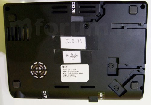 LG M13