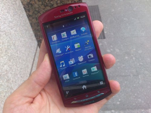  Sony Ericsson Xperia neo 