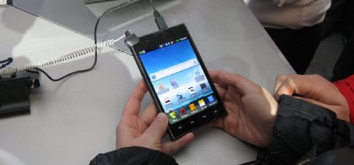 LG Optimus Vu 