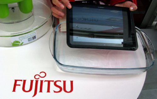  Fujitsu ARROWS Tab LTE F-01D 