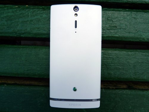  Sony XPERIA S