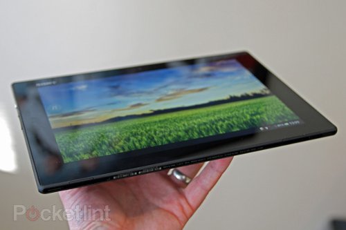 HTC One  Sony Tablet Z