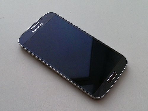    Samsung Galaxy S4    -  7