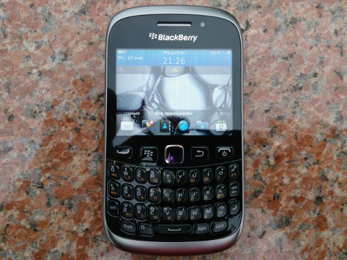  BlackBerry Bold 9790  BlackBerry Curve 9320