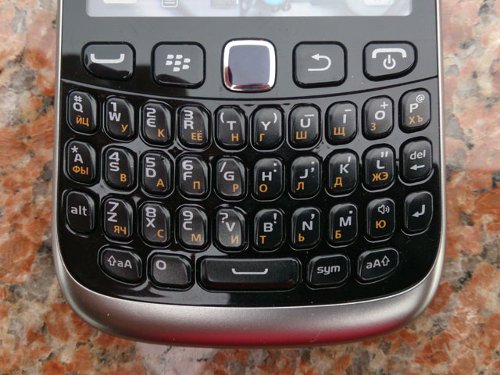  BlackBerry Bold 9790  BlackBerry Curve 9320