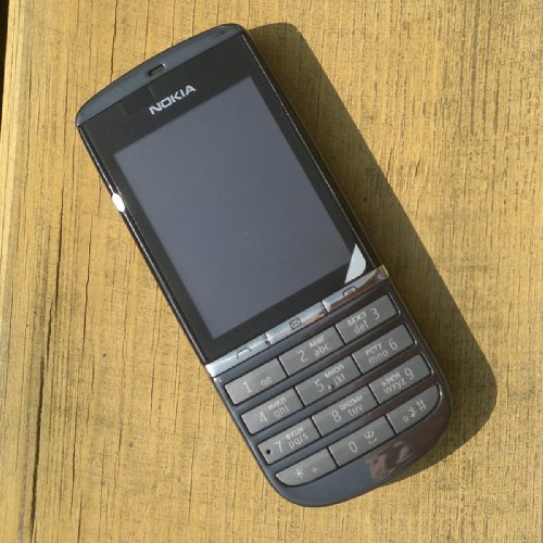  Nokia Asha 300: