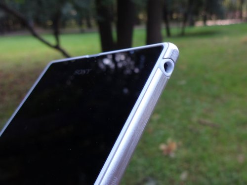  Sony XPERIA Z Ultra
