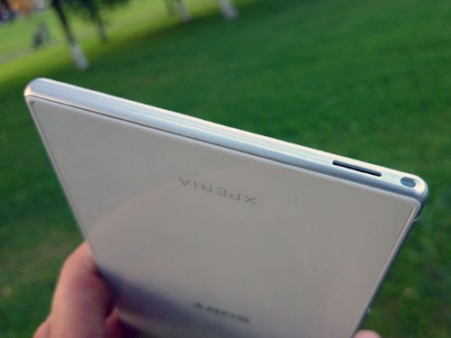  Sony XPERIA Z Ultra