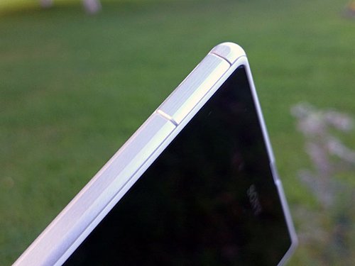  Sony XPERIA Z Ultra
