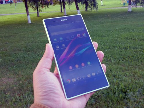  Sony XPERIA Z Ultra