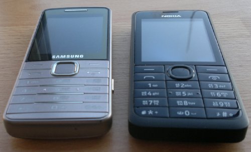   Nokia 301 Dual  Samsung GT-S5610