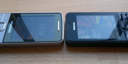   Nokia 301 Dual  Samsung GT-S5610