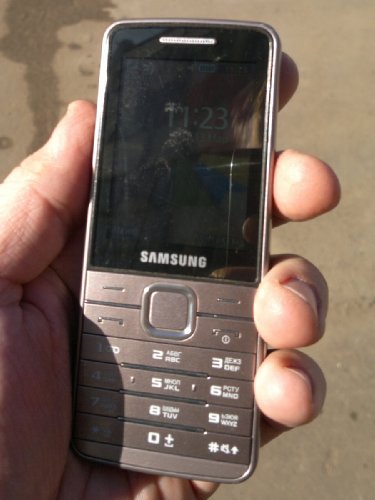   Nokia 301 Dual  Samsung GT-S5610