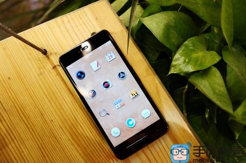 : Smartisan T2     Snapdragon 808  2499 