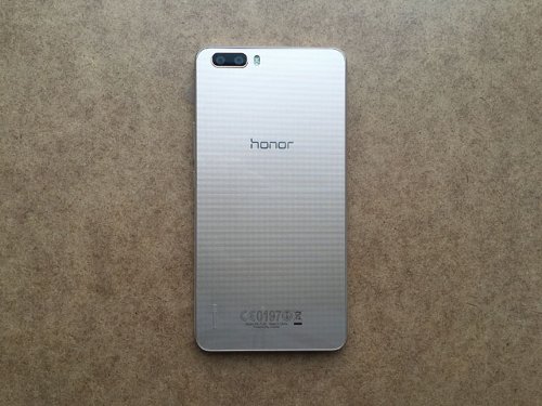   Honor 6 Plus