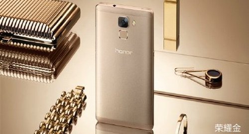 Беглый взгляд на Huawei Honor 7: сплав стиля и
практичности