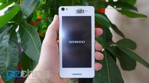    Siswoo R9 Darkmoon    YotaPhone