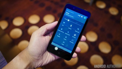 IFA 2015: OneTouch Go Play, Go Watch    Alcatel