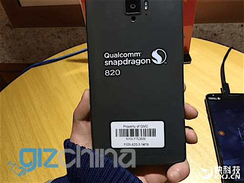  :     Snapdragon 820   AnTuTu 131  