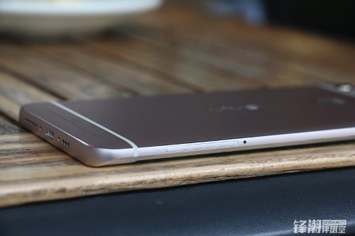 :  Vivo Xplay 5  6    Snapdragon 820  