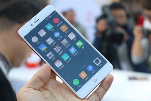 : ZTE Nubia Z11 Mini S   23    4  