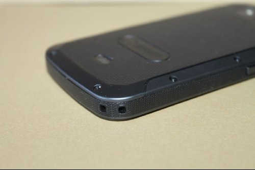 Обзор смартфона Senseit R450 – 4G под защитой