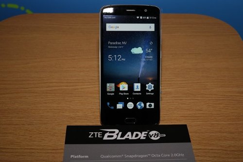 CES 2017: ZTE Blade V8 Pro   Honor 6X