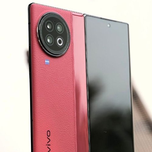 : Vivo X Fold2  Snapdragon 8 Gen 2   120 
