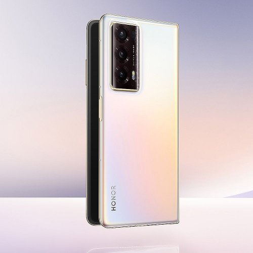 : Honor Magic V2     9,9 