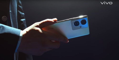 : Vivo V29    Google Play