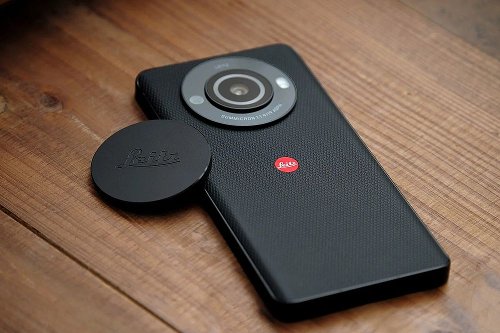 : Leica  Leitz Phone 3  1-   Snapdragon 8 Gen 2 SoC