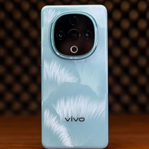 :      Vivo Y300 5G