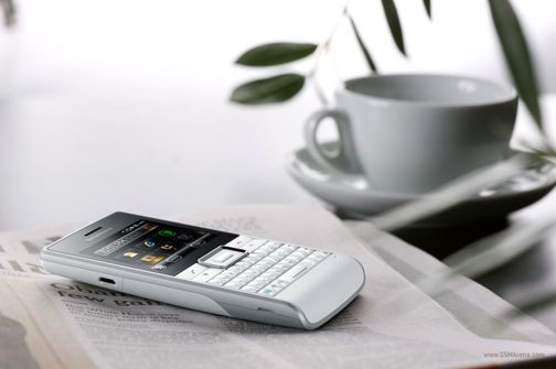 Sony Ericsson Aspen: экологичный QWERTY-коммуникатор на базе Windows Mobile 6.5.3