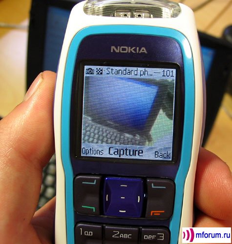   Nokia 3220.