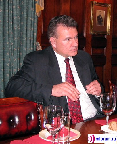   (Raymond Armes) -    Siemens Communications.