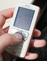    Sony Ericsson W800