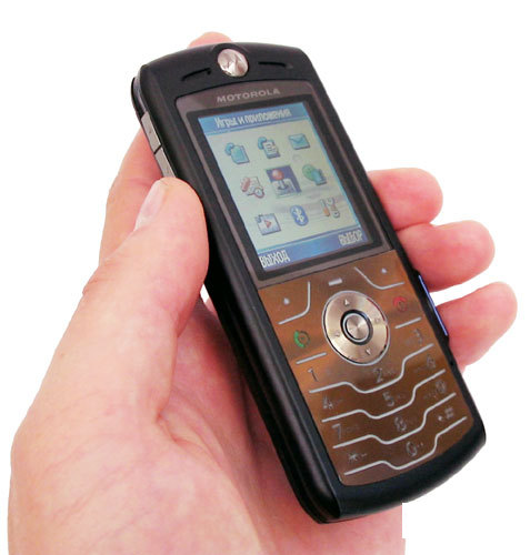    Motorola SLVR L7:   