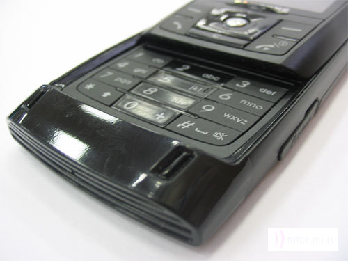    Samsung SGH-D820: