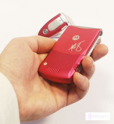    Motorola RAZR V3i  Motorola RAZR V3 Pink 