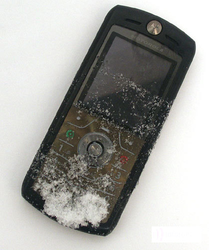 -   Motorola SLVR L7 (Mobile Phones Crash-tests)