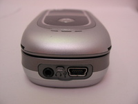    Motorola V235