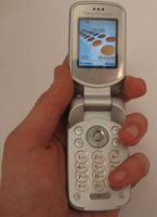    Sony Ericsson Z530i