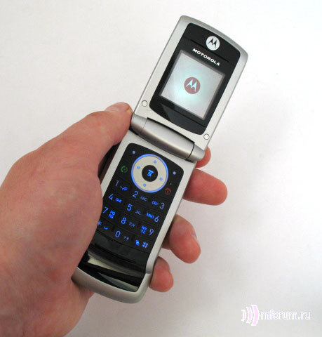   Motorola W220