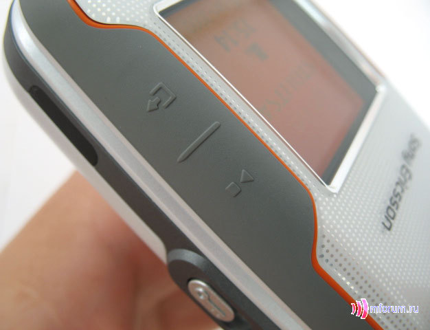    Sony Ericsson W710i