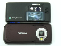Nokia N73  Sony Ericsson K800i